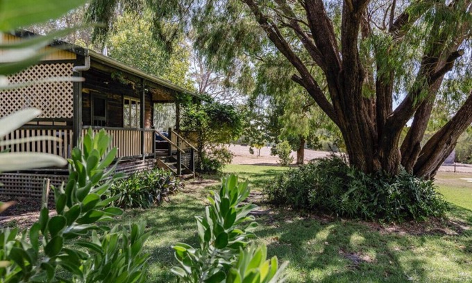 Rosa Brook Cottage | Coastal country charm in the heart of Margaret river