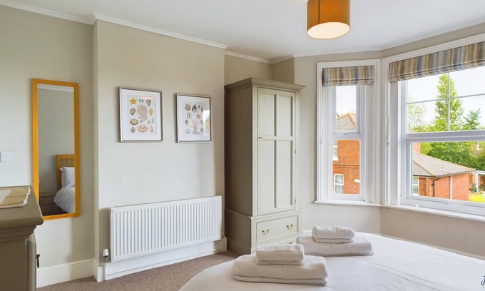 Ryde Ski Chalet | Coastal East View