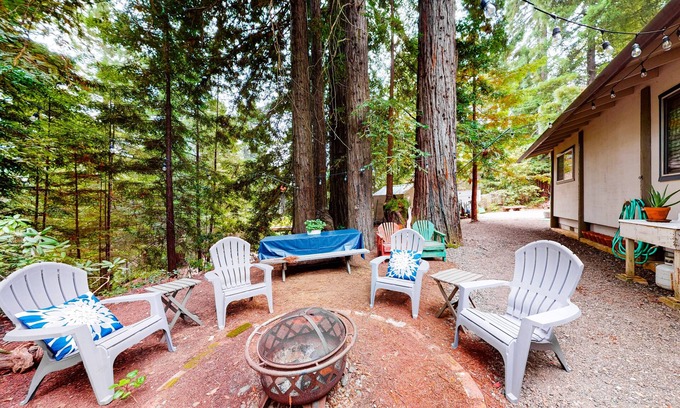 Gualala House | Coastal house near trails, beaches, & dining with firepit - dog-friendly
