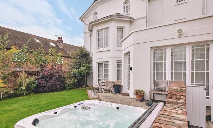 Hamble-le-Rice Cottage | Coastal Manor Retreat - Luxury Cottages