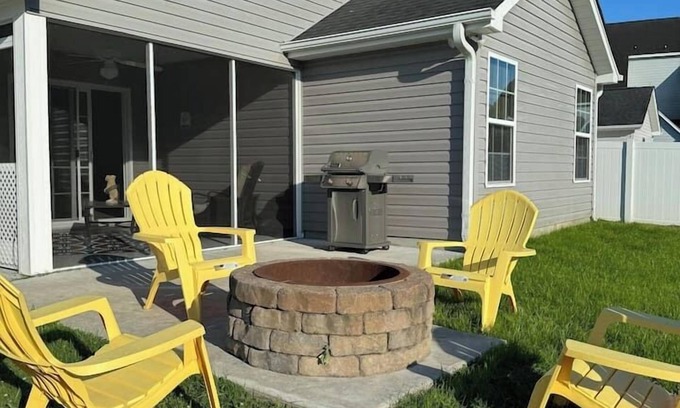 Socastee House | Coastal Oasis: Games, Pool, BBQ & beach