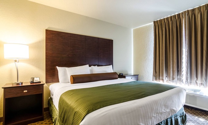 Jefferson Hotel | Cobblestone Hotel & Suites - Jefferson