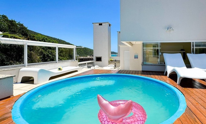 Bombas Apartment | Cobertura com Piscina na praia de Bombas - BOM003