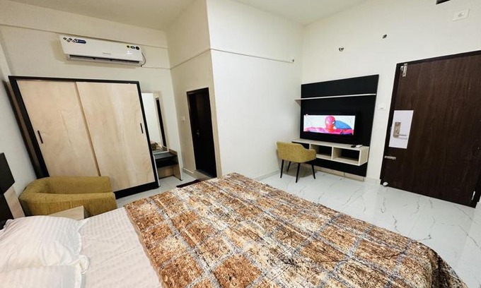 Kannur Hotel | Cocobay INN