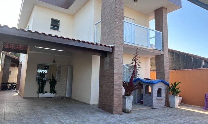 Itanhaem House | Coelhos House 🏖️ Townhouse with swimming pool and gourmet area, close to the beach!