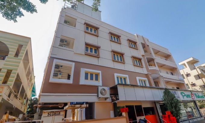 Hyderabad Hotel | Collection O 77471 Kumar Residency Inn