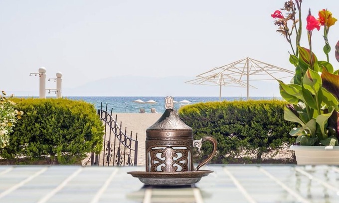 Gumuldur Hotel | Colophon Beach