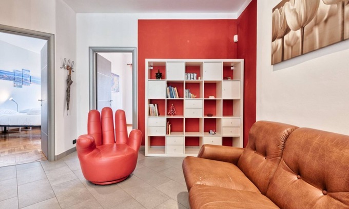 Vanchiglietta Apartment | Colorful Vanchiglietta Appt x5! PRIVATE GARAGE