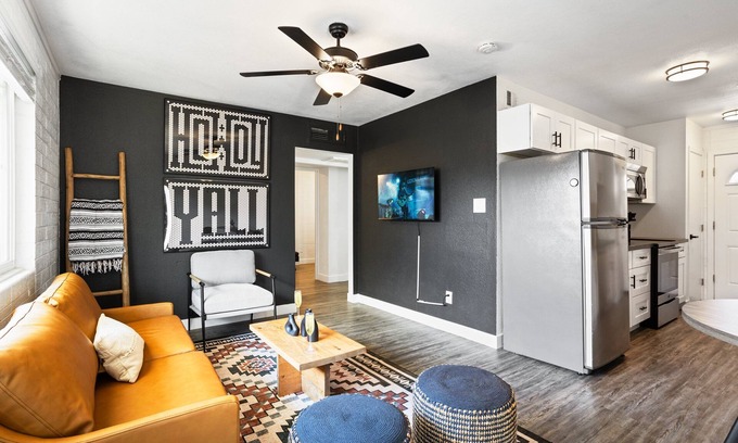 South Scottsdale Cottage | Colt-in Old Town-walk To Entertainment District