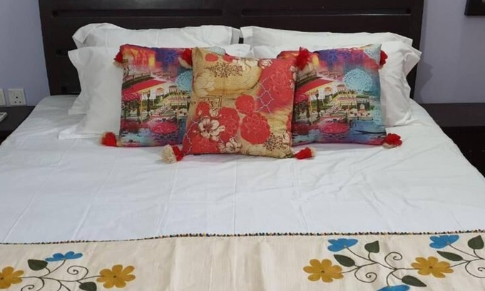 Gilgit Hotel | Columbine Bed And Breakfast