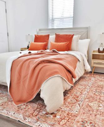 Near East Columbus House | Columbus Oasis w Pool Table Near Downtown