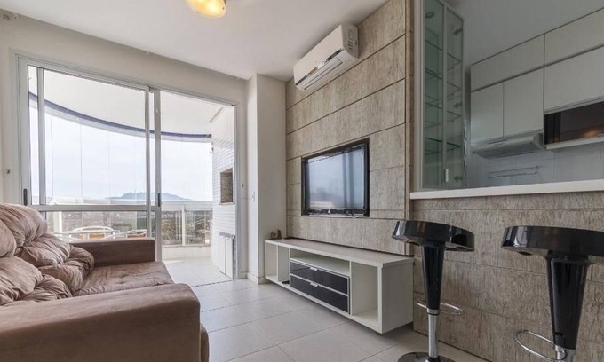 Itacorubi Apartment | Comfortable apartment, complete infrastructure, Itacorubi, enjoy the beach and/or city!