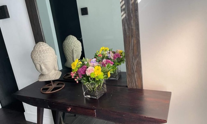 Northeast Miami Hotel | Comfort and Style 1 block away from the Bay - 7Z