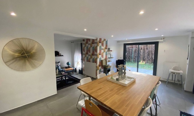 Roissy-en-Brie House | Comfort House 6p10min Disney 20min Paris 2min Train Station