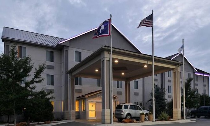 Riverton Hotel | Comfort Inn And Suites