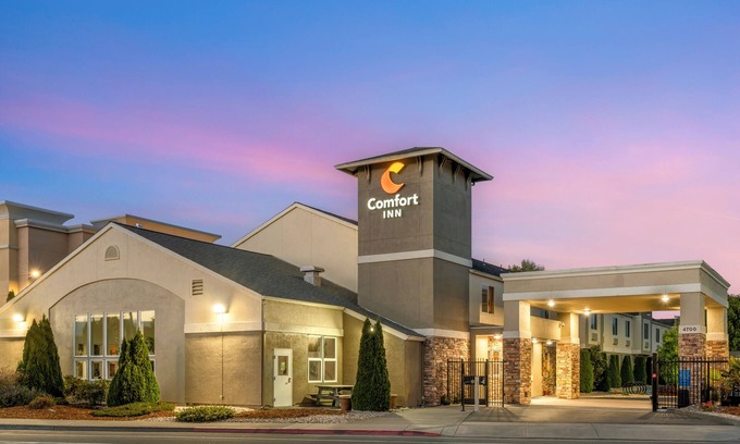 Pacific Hotel | Comfort Inn Arcata - Humboldt Area