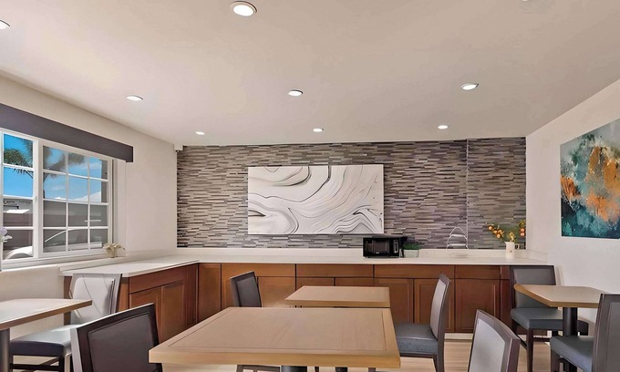 Hayward Hotel | Comfort Inn Hayward/Union City