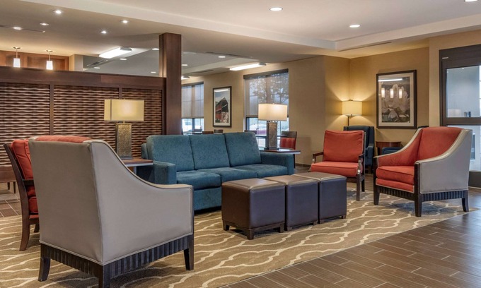 Carlisle Hotel | Comfort Inn PA Turnpike - 1-81