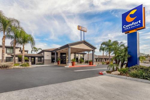 Colton Hotel | Comfort Inn & Suites Colton