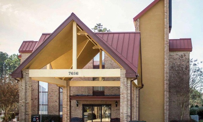 Fuquay-Varina Hotel | Comfort Inn & Suites Fuquay Varina