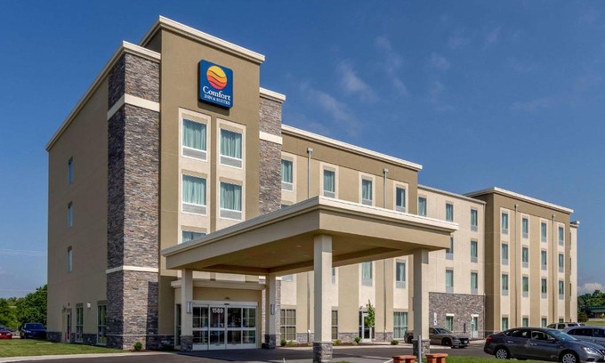 Middletown Hotel | Comfort Inn & Suites - Harrisburg Airport - Hershey South