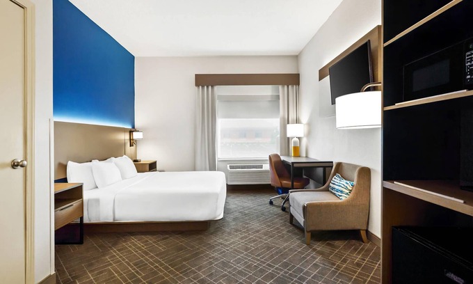 O'Fallon Hotel | Comfort Inn & Suites O'Fallon - St. Louis Area