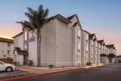 Salinas Hotel | Comfort Inn & Suites Salinas City Center Area