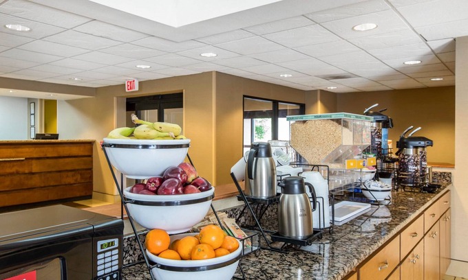 Thomson Hotel | Comfort Inn & Suites Thomson