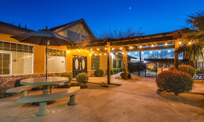 Mojave Hotel | Comfort Inn & Suites