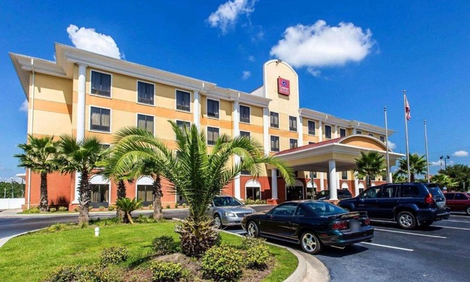 Waycross Hotel | Comfort Suites Waycross