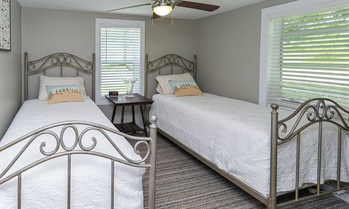 Fayetteville Apartment | Comfort Time after time in Fayetteville Tennessee. 3-bedroom pet friendly apt.