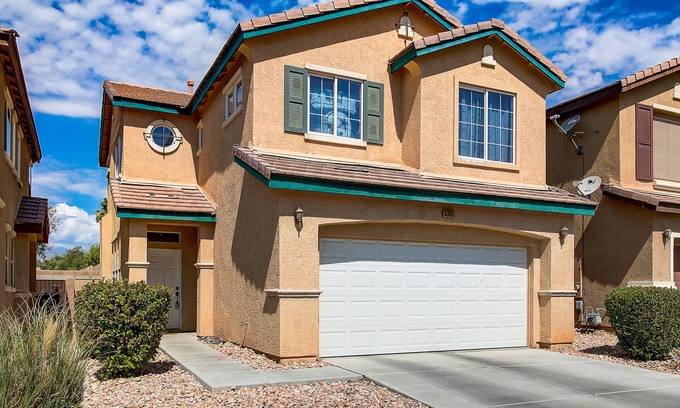 North Las Vegas House | Comfortable 3 Bedroom 2.5 Bath Family Home in North Las Vegas