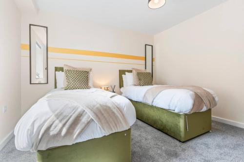 Leicester City Centre Apartment | Comfortable 3-Bed Flat for 7 Guests, Ideal Family Stay in Prime Area with Fast Wi-Fi