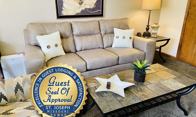 St. Joseph House | Comfortable & Clean 2-bdrm Home W/Great Amenities