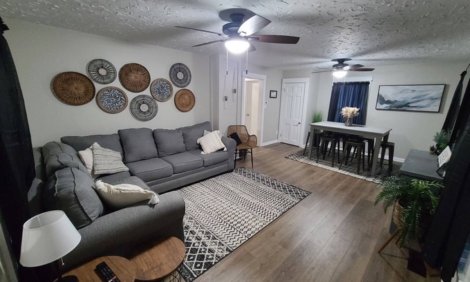 Elyria House | Comfortable, Convenient, & Spacious 3 bedroom home