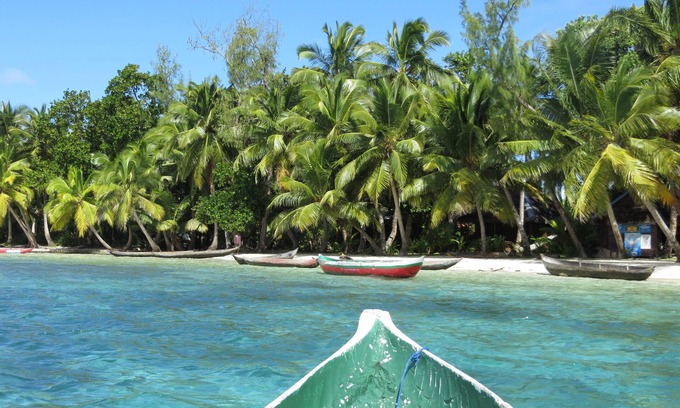 Nosy Boraha Villa | Comfortable family-run holiday home with swimming pool on the sea beach