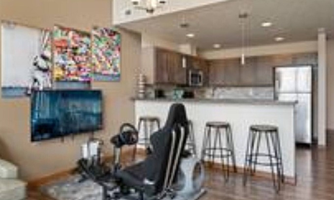 Greenacres Apartment | Comfortable Family Friendly & Pet Friendly - gamers paradise!