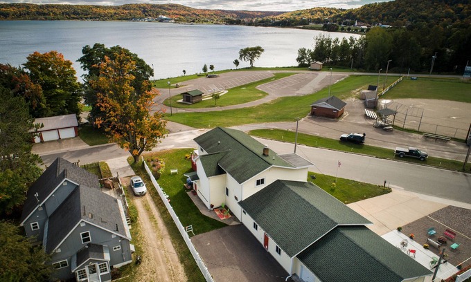Munising Apartment | Comfortable family friendly situated on the shore of Munising Bay Lake Superior