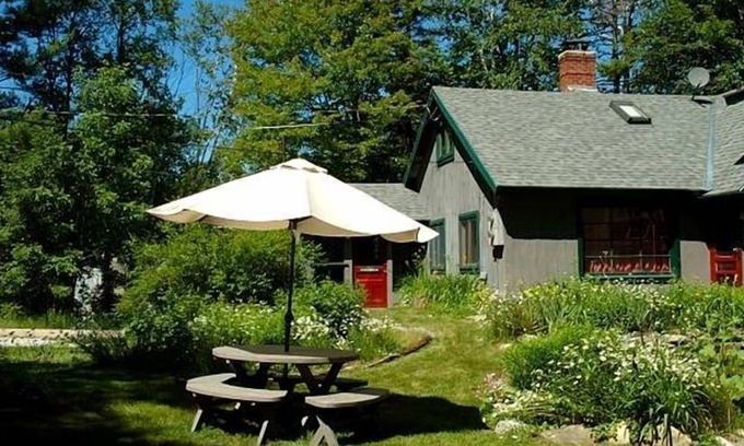 Stratton Mountain House | Comfortable House on a Private Pond in Stratton close to the Stratton Ski Area.