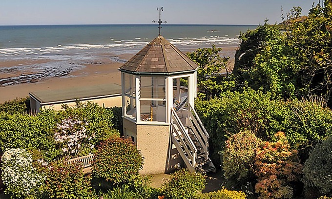 Ramsey House | Comfortable house with wonderful sea views across the huge sandy Ramsey Bay.