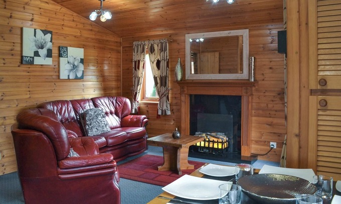 Langold Ski Chalet | Comfortable rustic lodge for six people.