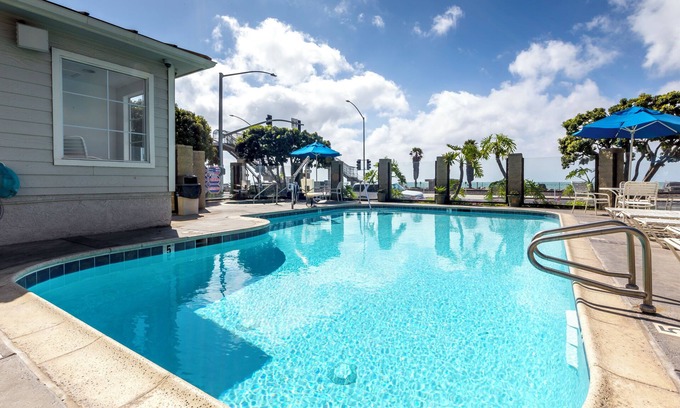 Capistrano Beach Hotel | Comfortable Stay! Private Balcony, Outdoor Pool! Free Parking Onsite!