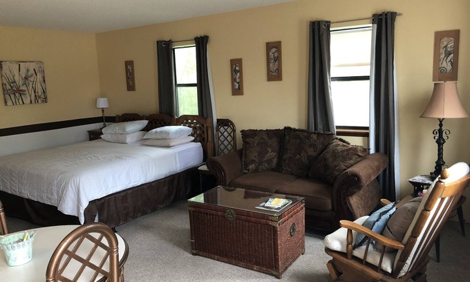 Mountain Home Condo | Comfortable studio on beautiful Bull Shoals Lake-#9