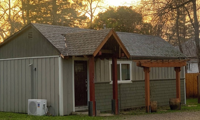 Chico Cottage | Comfy Boho bungalow . Hidden away and private.