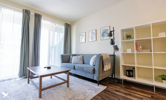 Alhambra House | Comfy Clean Modern 3bd+2bth near Downtown w/GYM!