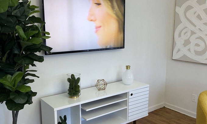 Fort Valley House | Comfy Home w/Wi-Fi & Kitchen