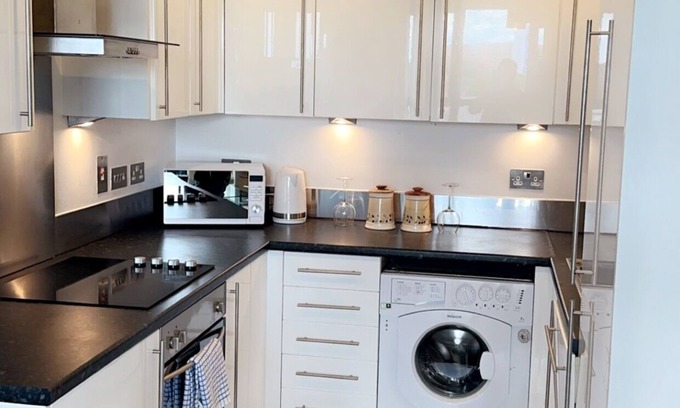 Canning Town South Apartment | Comfycozy Luxury Apartment Canning Town