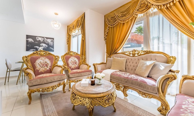 Dubai Ski Chalet | Community and Pool View 3BR Townhouse, Minutes from Desert Camp,DAMAC Hills 2