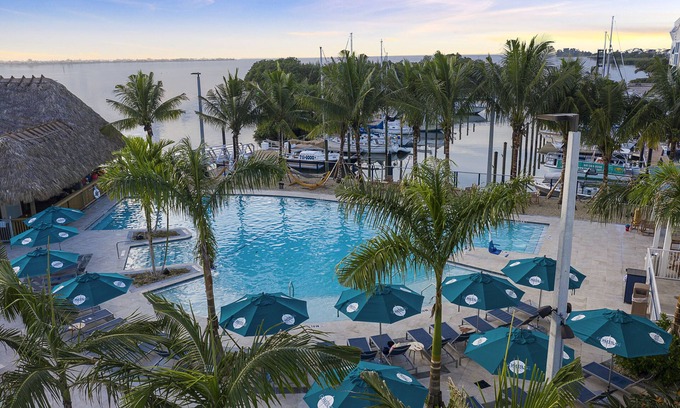 Whitney Beach Hotel | Compass Hotel by Margaritaville Anna Maria Sound