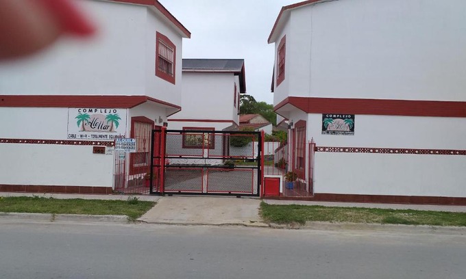 San Clemente House | Complejo AleMar